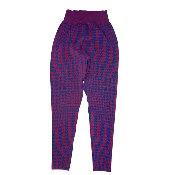 Nike Women’s Large Knit Leggings Burgundy Blue Houndstooth Tights Italy - Picture 4 of 5